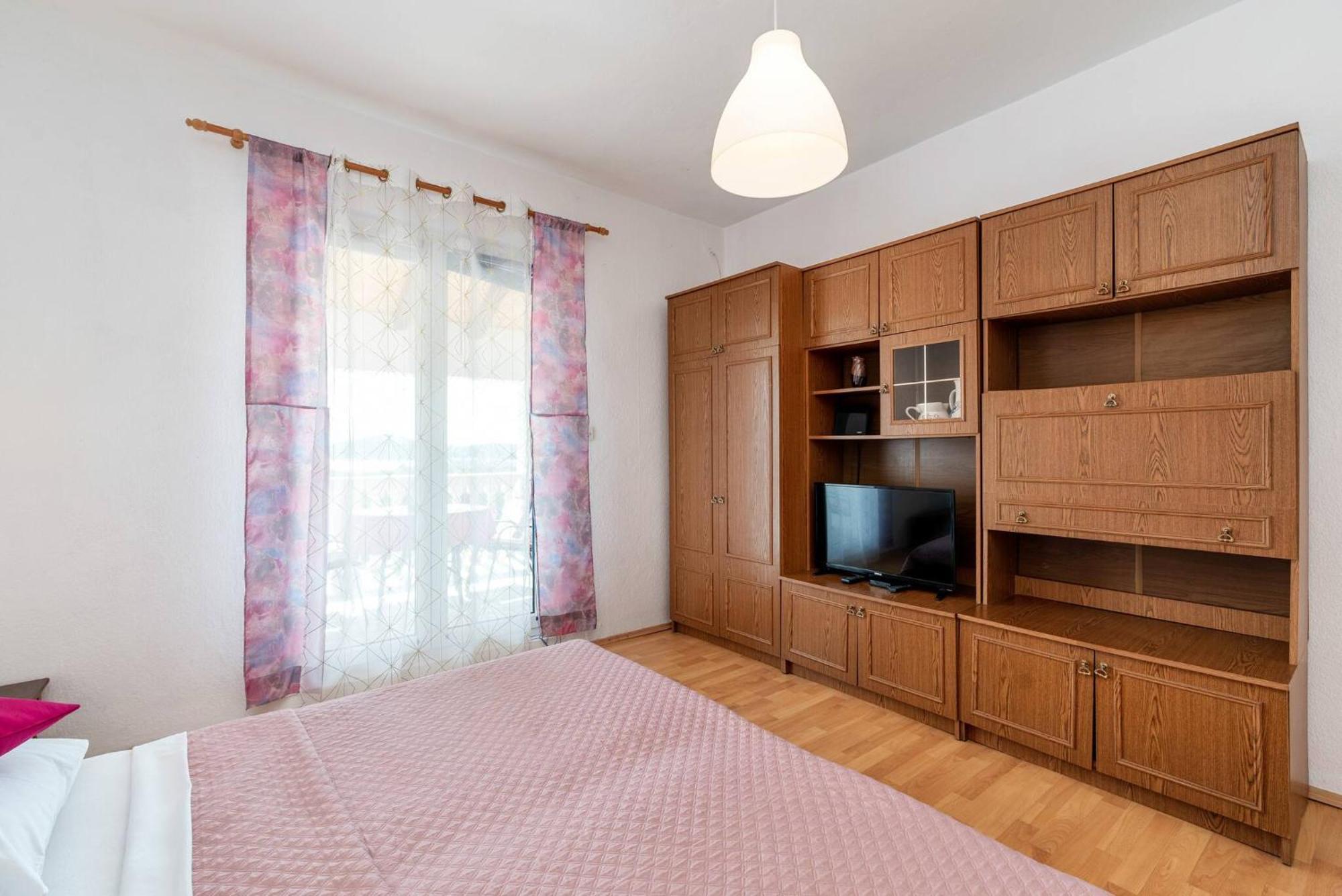 Apartment Lara Трибунь Экстерьер фото